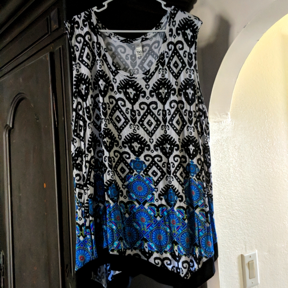 Thomas & Olivia 3x sleeveless shirt